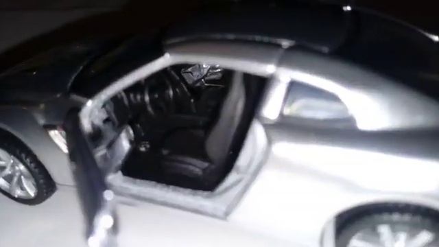 Nissan gtr 2009 escala 1:43 maisto смотреть онлайн
