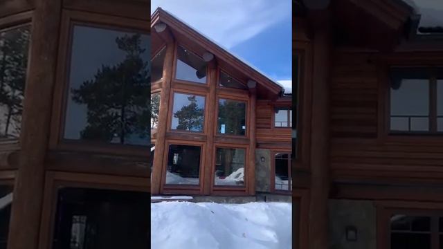 Сруб из рубленного бревна