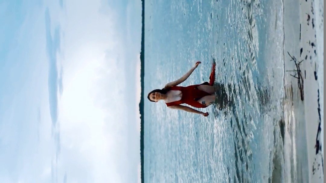 Прогулка по пляжу #Shorts смотреть онлайн