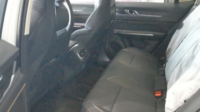 Автомобили из Китая. Обзор цен. LYNK&CO  01.  2023г.  2WD. 4WD. 2.0т. 254л.с.