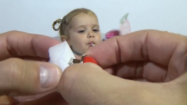 Катя и кукла из фруктов смотреть онлайн