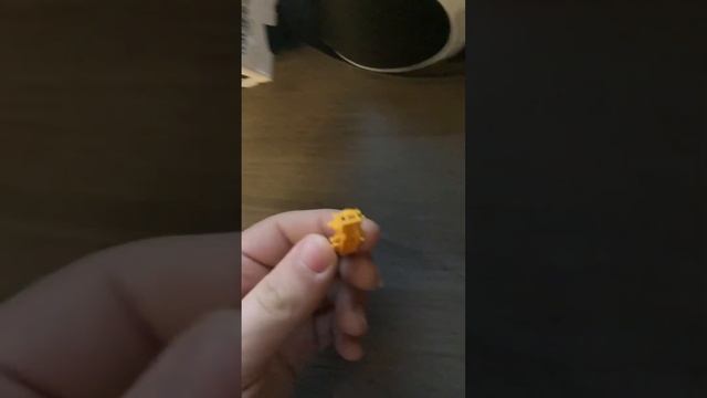 Lego Minecraft Yellow axolotl смотреть онлайн