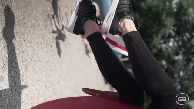 Adidas Originals Collection смотреть онлайн