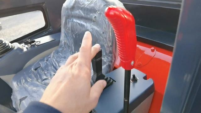 Wombat 2300 Kabine Minibagger смотреть онлайн