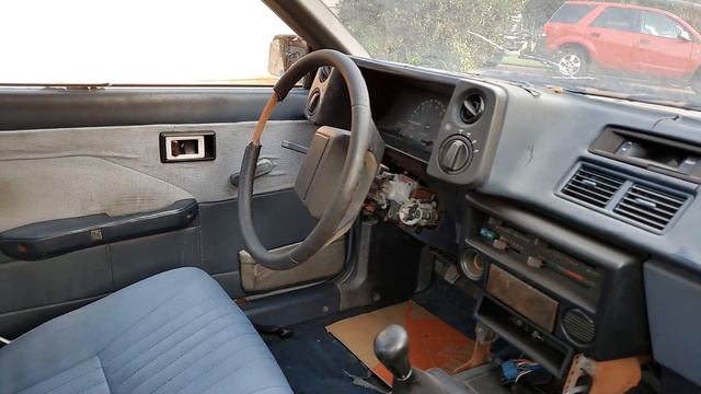Meet our 1985 Toyota Corolla SR5 (AE86 Chassis) смотреть онлайн