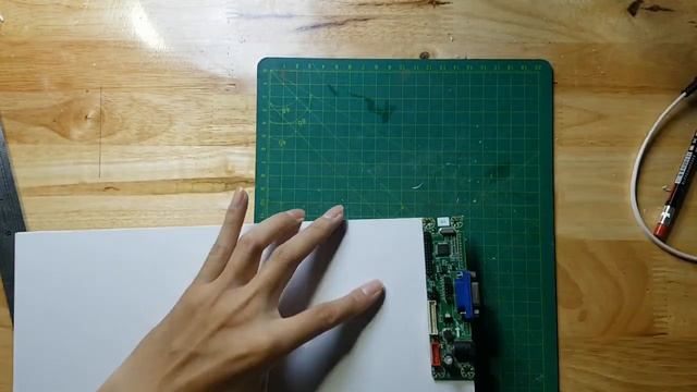 Making an external monitor from a laptop screen - Reuse old lcd panel/old laptop screen смотреть онлайн
