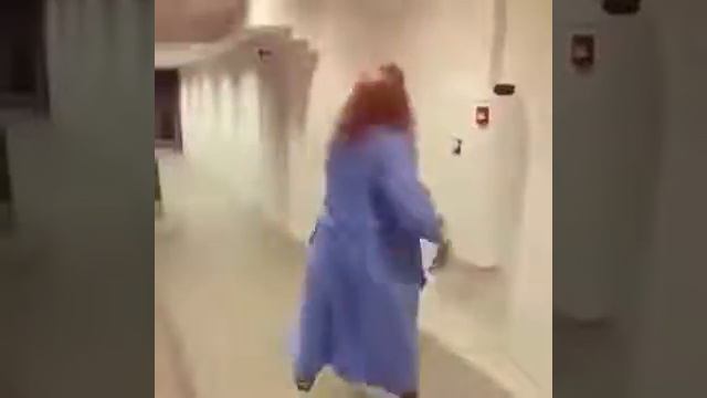 Классный танец пожелой женщины. смотреть онлайн