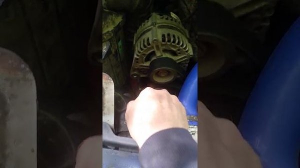 установка и снятие ремня на Камминз 2.8.