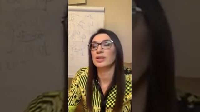 Первая встреча NL International от Юлии Гольдорт смотреть онлайн