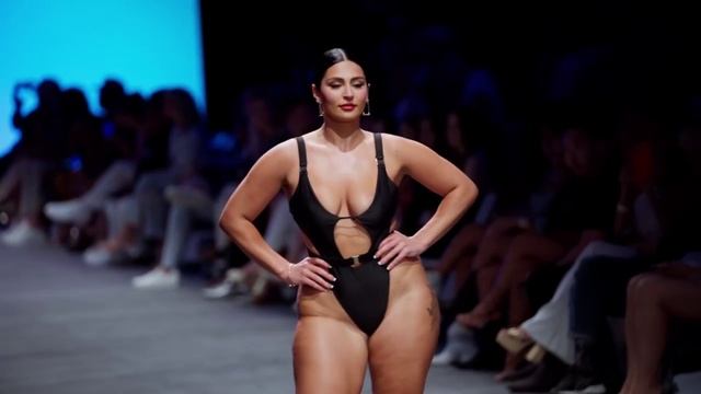 Curvy Fashion