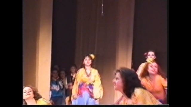 "Цыганский танец" (Архив). Постановка Киры Черданцевой 1998 год. Ансамбль "Каблучок" (Москва) смотреть онлайн