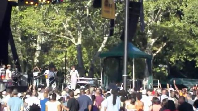 The Clark Sisters - Dorinda Preaching @ Central Park смотреть онлайн