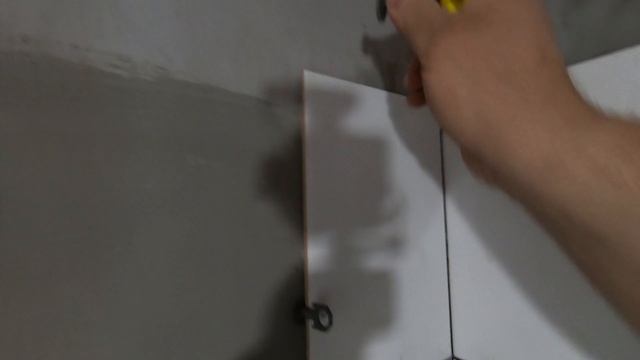 Укладка плитки на стену. Пошаговая инструкция. Ванная комната смотреть онлайн