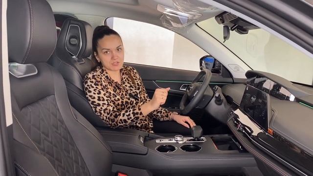 Подзаряжаемый гибрид Changan UNI-K iDD Более 1000 км без дозаправки! Китайский гибрид Чанган Юни-К смотреть онлайн