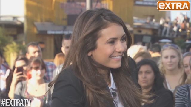 Nina Dobrev Says There's Nothing 'Awkward' with Ex-BF Ian Somerhalder смотреть онлайн