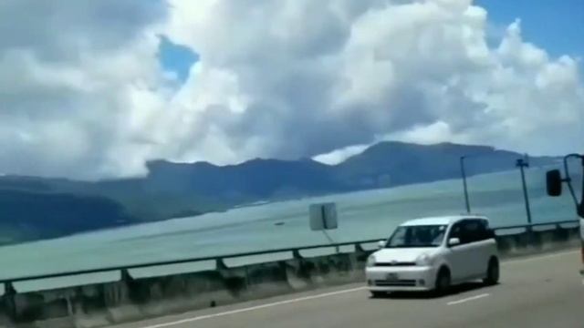 The scenery of Tuen Mun highway смотреть онлайн