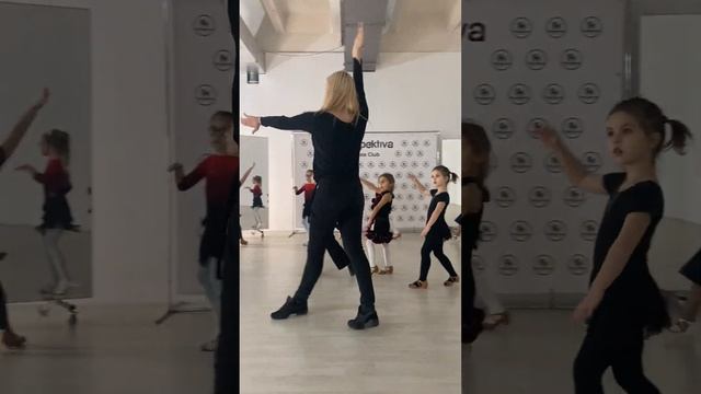 Бальные танцы с 3х лет, тренер Ольга Моисеева, Марьино Люблино Братиславская СТК Перспектива смотреть онлайн