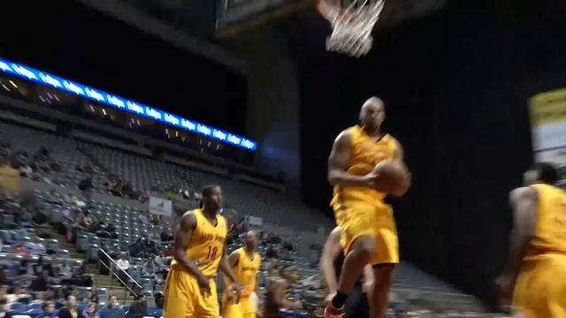 Mad Ants top the Skyforce, 89-83 смотреть онлайн