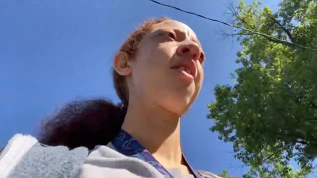 Dajsha Sanders Is Going Live!day In The Life Of Voo Walking To Work And A Dog Followed Me