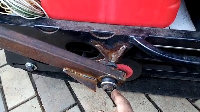 Толкач Гаджет-2. Крепление дышла к буксу. смотреть онлайн