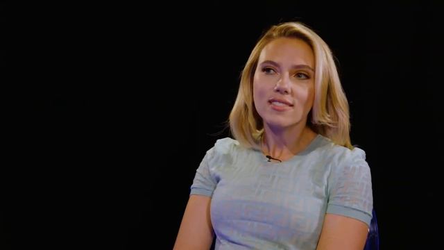 Крис Хемсворт и Скарлет Йоханссон оскорбляют друг друга смотреть онлайн