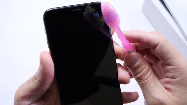 How to Properly Clean Your iPhone Speakers /Mic & Lightning Port смотреть онлайн