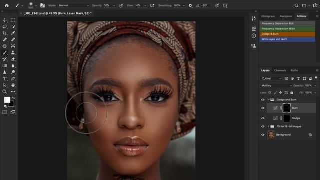How to Dodge & Burn in Photoshop смотреть онлайн