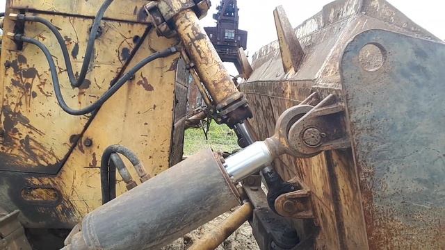 БУЛЬДОЗЕР. НОВЫЙ ДВС.ПРОДАЖА. Архангельск. смотреть онлайн