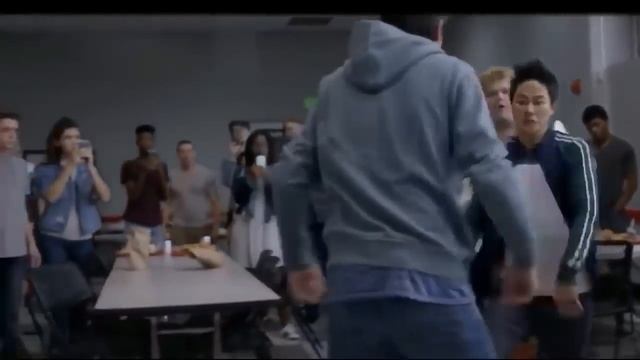 ШОК ВОТ ТАК НАДО ЗАСТУПАТЬСЯ ЗА ДЕВУШКУ смотреть онлайн