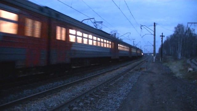 Электропоезд ЭД2Т перегон Столбовая - Чехов смотреть онлайн