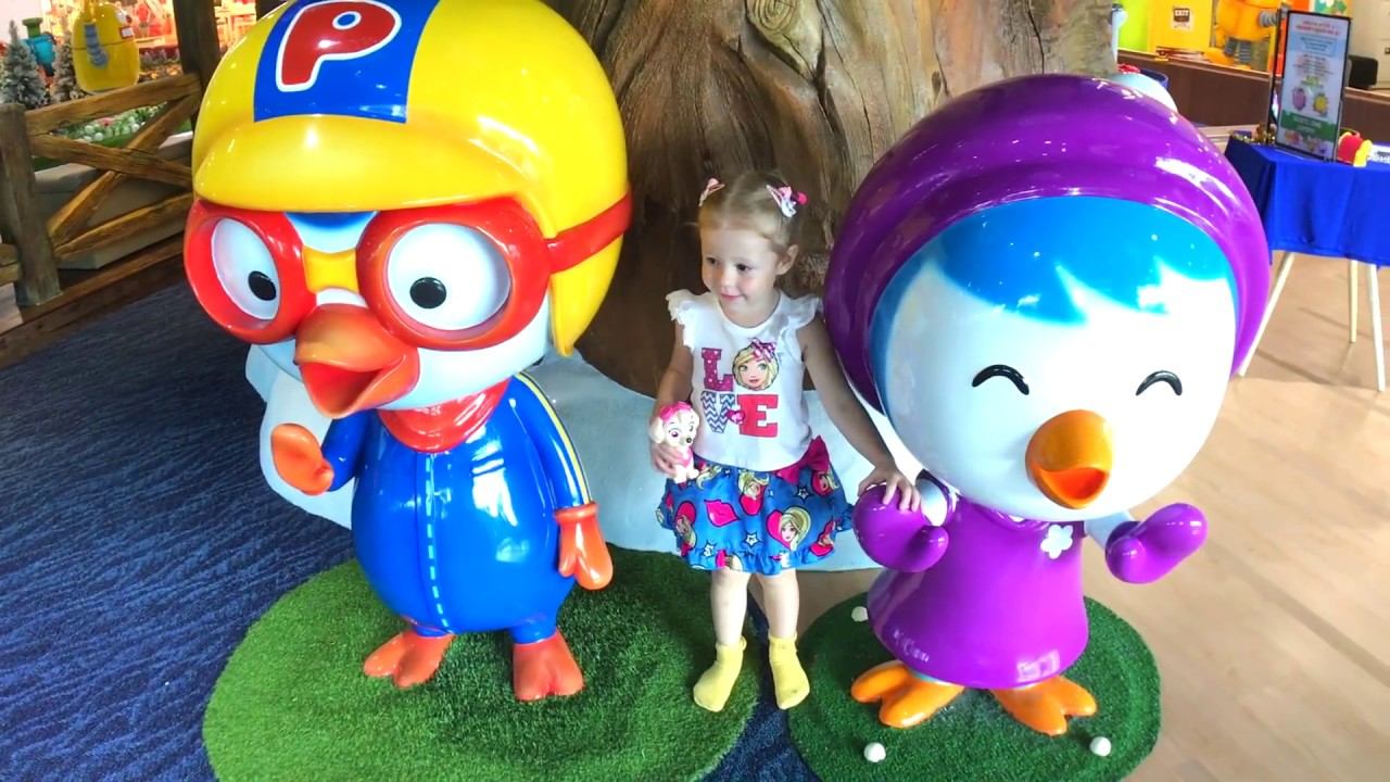 Детская площадка с героями мультика Пороро - Видео для детей