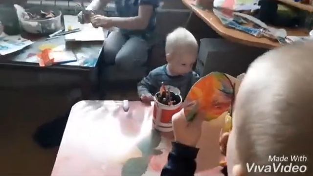 Весёлая #разноцветная #гусеница #поделка из картона #анимация смотреть онлайн