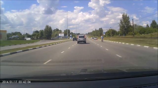 Старый Оскол 19 07 2017г Авария на проспекте Угарова ..!!! смотреть онлайн