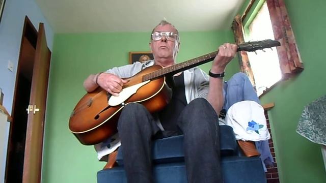 RED KITE RAG ON A 1960s FRAMUS ARCHTOP ACOUSTIC смотреть онлайн