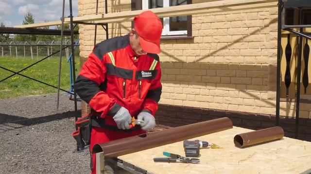 Монтаж металлической водосточной системы Docke STAL смотреть онлайн