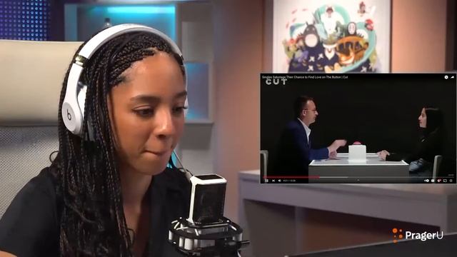 Disney’s Snow White Remake Looks TERRIBLE Already смотреть онлайн