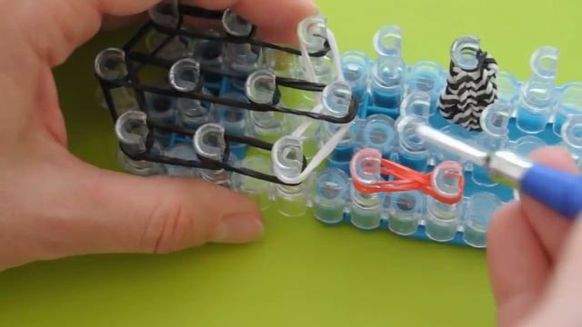 ❤Пингвин. Фигурки из резинок❤Как плести Пингвина из резинок в видеоуроке №253 смотреть онлайн