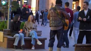 Бездомный спел Cектор газа-Life и Кино перемен