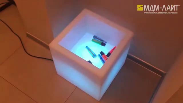KUBUS: напольный светильник кубической формы от МДМ-ЛАЙТ смотреть онлайн