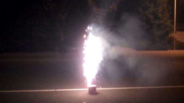 Komodo 3000 (2013) Phantom Fireworks