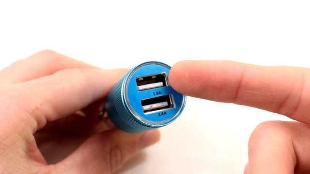 Автомобильное зарядное на 2 USB! Автозарядка с AliExpress! смотреть онлайн