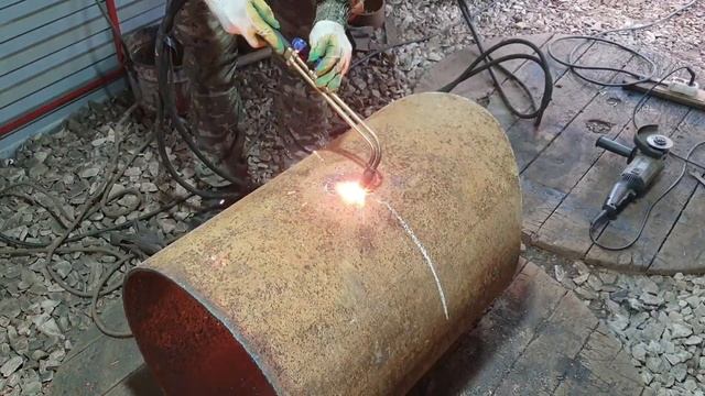 Варим ПЕЧЬ в баню из 530 трубы с открытой каменкой