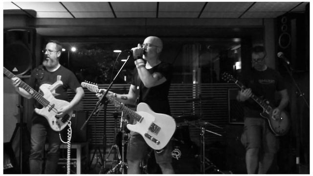 Recto verso avec les @cedrik29 et à l'ancienne en N&B смотреть онлайн