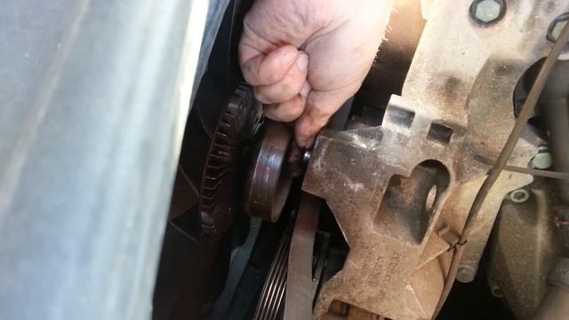 VW Passat viscous fan bearing failure. смотреть онлайн