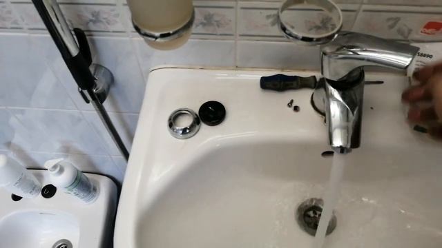 Ремонт смесителя ORAS, под давлением воды 2 лайфхака. Repair of the ORAS mixer. смотреть онлайн