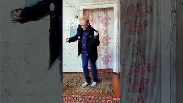 Самый Позитивный весёлый в мире танцор ???? смотреть онлайн