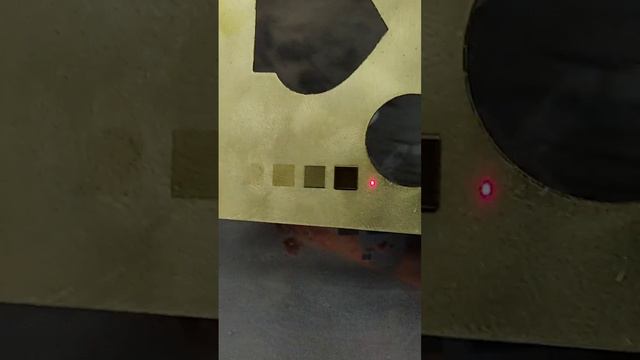 Сравнение лазерных маркеровщиков JPT, Raycus