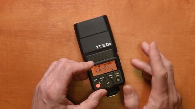 Фотовспышка Godox TT350-O смотреть онлайн