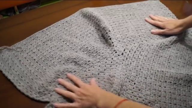 Вязаная шаль-капюшон. Крючок. смотреть онлайн