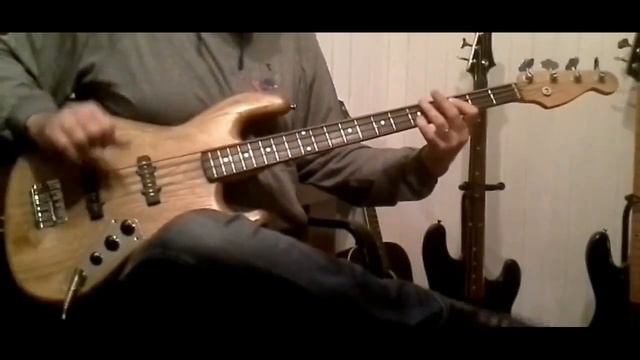 Master Blaster (Jammin') - Stevie Wonder bass cover/testing handcrafted bass guitar смотреть онлайн